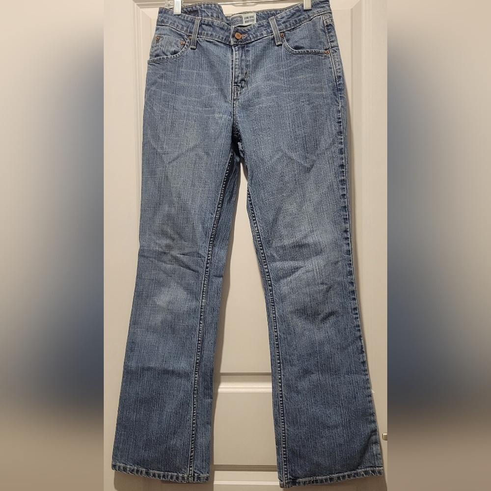 Levi low rise bootcut jeans - Picture 1 of 5